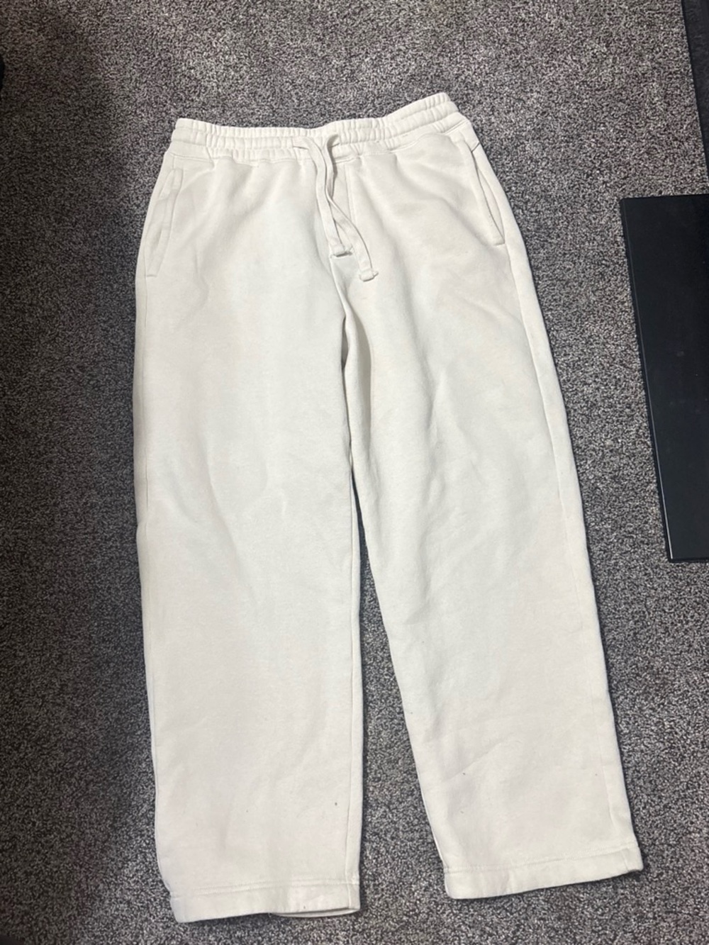 Hollister light grey baggy sweatpants men’s small
